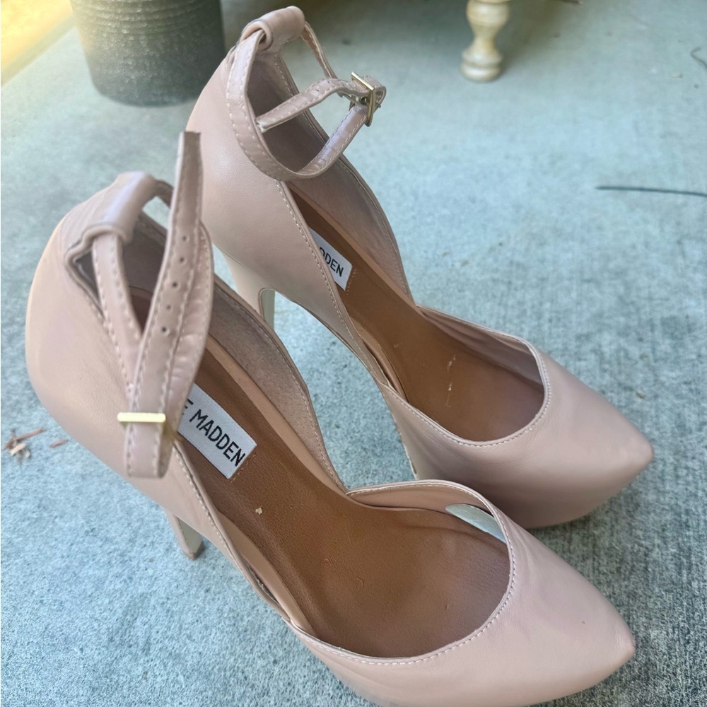 Women’s Steve Madden Deeny Tan/Nude Platform Pumps Size 8.5B EUC w/ Box